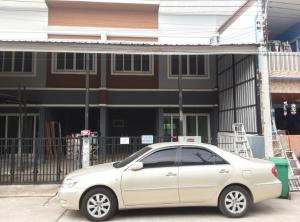 thumb/061b9ad5-835b-4937-96a0-82d44d3b7c13