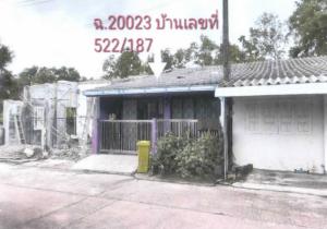 thumb/bb5fc43e-f8ca-4038-bba7-8e2440e385bc