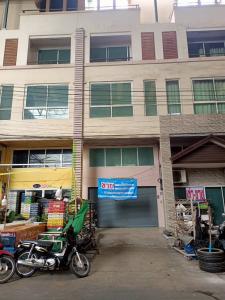 thumb/c26408c1-67a3-42ff-8c7d-63ec864fcc04