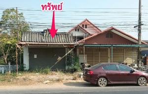 thumb/e2aa6f70-fd82-44b7-b839-e871ed236ef0