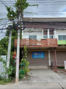 thumb/ff3a5ad2-99da-476f-9c18-c72a47bb3872